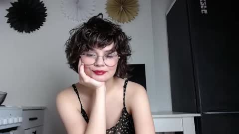 JunneWers online show from October 2025 12:22:02 AM