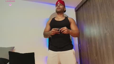 Snapshot of junniormontaner chatting on March 2026 07:28:02 PM junniormontaner online show from March 2026 07:28:02 PM