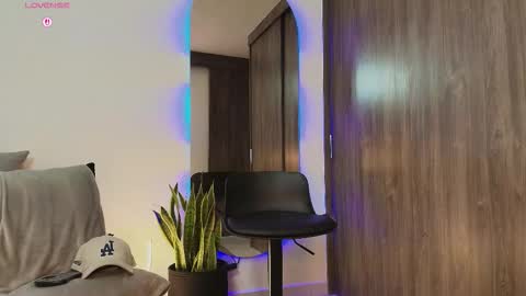 Snapshot of junniormontaner chatting on March 2026 02:16:02 AM junniormontaner online show from March 2026 02:16:02 AM