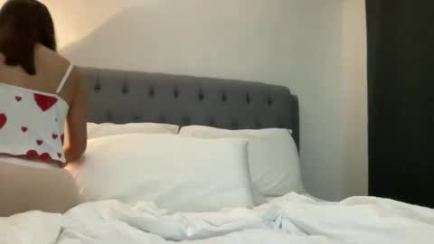 junovaughn online show from June 2026 11:37:02 AM