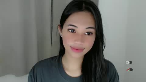 Snapshot of juny_lanyy chatting on December 2024 12:14:02 AM Julia online show from December 2024 12:14:02 AM