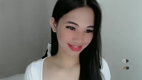 Snapshot of juny_lanyy chatting on January 2025 10:33:02 PM Julia online show from January 2025 10:33:02 PM