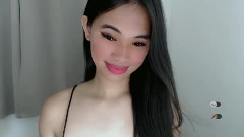 Snapshot of juny_lanyy chatting on February 2025 09:03:01 AM Julia online show from February 2025 09:03:01 AM