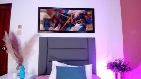 Jupiter Fox online show from November 2025 12:03:02 AM