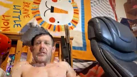 jusntym online show from November 2025 07:09:01 AM