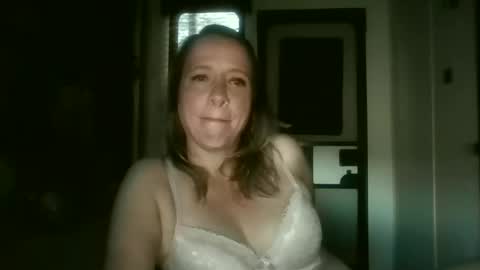 Snapshot of jussnobodybutme chatting on April 2026 11:59:01 AM CamperGirl online show from April 2026 11:59:01 AM