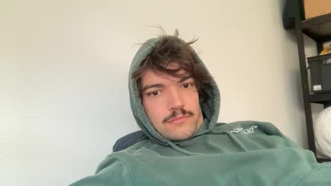 Snapshot of just_a_guy_with_a_big_cock chatting on October 2025 07:29:01 AM just_a_guy_with_a_big_cock online show from October 2025 07:29:01 AM