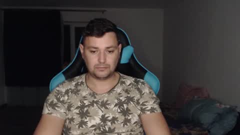 Snapshot of just_a_nice_guy_27 chatting on December 2024 05:40:02 PM Alex online show from December 2024 05:40:02 PM