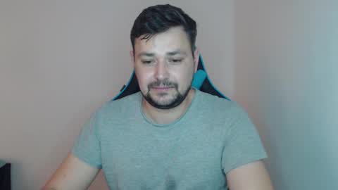 Snapshot of just_a_nice_guy_27 chatting on January 2025 11:17:01 AM Alex online show from January 2025 11:17:01 AM