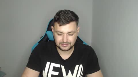 Snapshot of just_a_nice_guy_27 chatting on February 2025 11:45:01 PM Alex online show from February 2025 11:45:01 PM