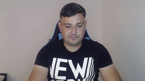 Snapshot of just_a_nice_guy_27 chatting on September 2025 11:22:02 AM Alex online show from September 2025 11:22:02 AM