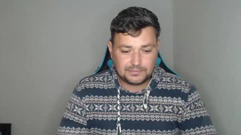 Snapshot of just_a_nice_guy_27 chatting on October 2025 11:24:01 AM Alex online show from October 2025 11:24:01 AM