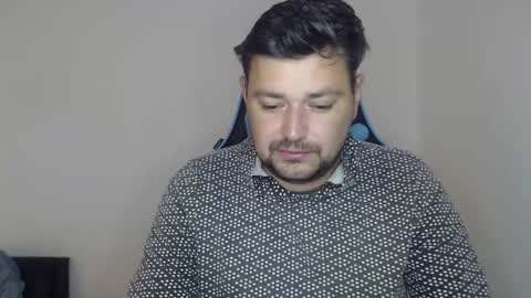 Snapshot of just_a_nice_guy_27 chatting on November 2025 11:23:02 AM Alex online show from November 2025 11:23:02 AM