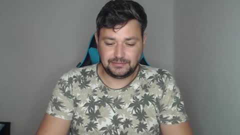 Snapshot of just_a_nice_guy_27 chatting on November 2025 11:21:01 AM Alex online show from November 2025 11:21:01 AM