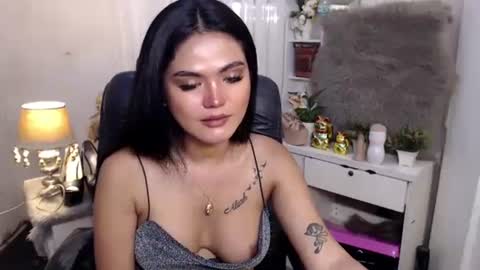 Snapshot of just_aleah chatting on December 2024 06:41:01 AM MY IG aleahgomez17 online show from December 2024 06:41:01 AM