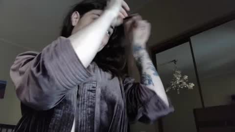 Ginger Curly online show from June 2026 12:49:01 PM