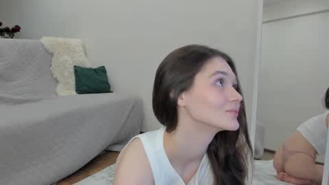 Jeni online show from February 2026 05:58:01 PM