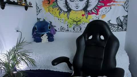 Sofia online show from November 2025 12:42:02 AM