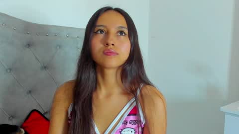 Soffy  online show from January 2025 05:48:02 AM