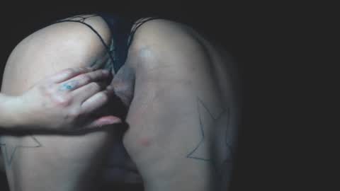 Snapshot of justagirlof chatting on November 2025 10:56:02 AM Layla online show from November 2025 10:56:02 AM