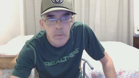 Snapshot of justasexyguyforu chatting on April 2026 12:30:02 AM justasexyguyforu online show from April 2026 12:30:02 AM