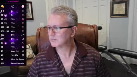 Michael online show from October 2025 04:44:02 PM