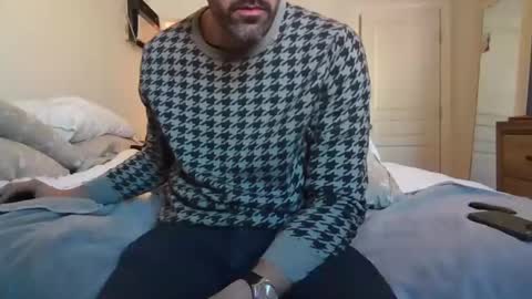 Snapshot of justcallmelaz chatting on February 2025 07:02:01 PM just laz online show from February 2025 07:02:01 PM