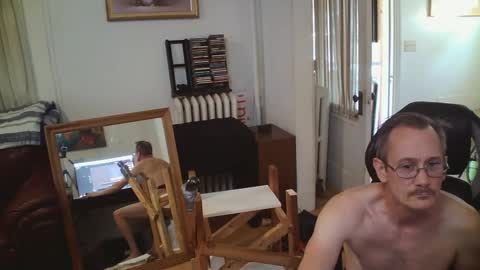 BetaDougie online show from September 2025 09:28:02 PM