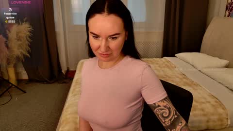 Snapshot of justgrace chatting on April 2026 04:43:01 AM Miss Grace online show from April 2026 04:43:01 AM