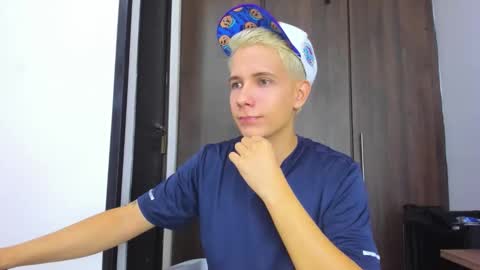 justin_biker online show from November 2025 10:28:01 AM