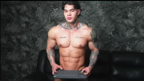 justin clark1 online show from May 2026 04:28:01 AM