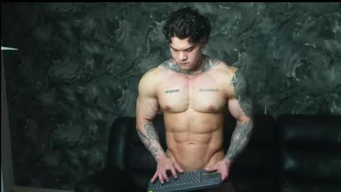 justin clark1 online show from May 2026 02:52:02 AM
