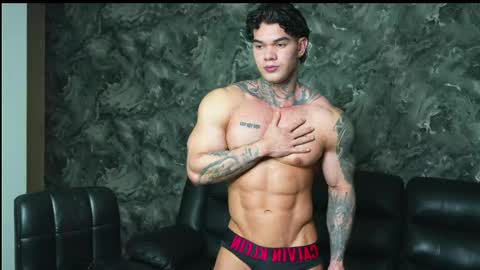 Snapshot of justin_clark1 chatting on May 2026 04:53:02 AM justin clark1 online show from May 2026 04:53:02 AM