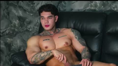 Snapshot of justin_clark1 chatting on June 2026 03:33:01 AM justin clark1 online show from June 2026 03:33:01 AM