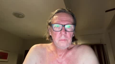 justin_hornyyyy online show from December 2025 11:00:01 PM