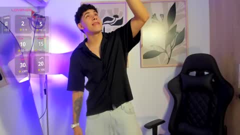 justin_payn14 online show from April 2026 03:00:02 AM