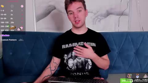 Snapshot of justin_reed chatting on February 2025 08:44:01 AM Arthur online show from February 2025 08:44:01 AM