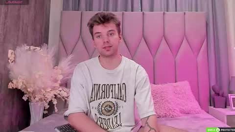 Snapshot of justin_reed chatting on September 2025 08:49:02 AM Arthur online show from September 2025 08:49:02 AM