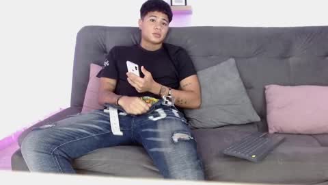 Jestin   online show from March 2025 12:44:02 PM