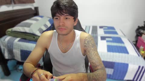 Snapshot of justin_stark1 chatting on December 2024 10:52:02 PM Diego online show from December 2024 10:52:02 PM