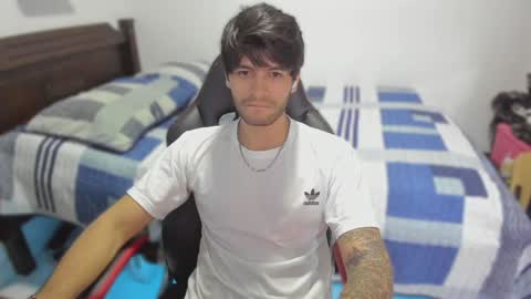 Snapshot of justin_stark1 chatting on February 2025 11:27:01 PM Diego online show from February 2025 11:27:01 PM