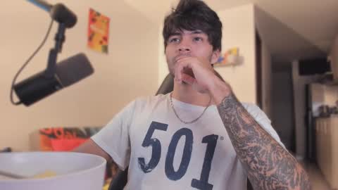 Snapshot of justin_stark1 chatting on September 2025 11:19:01 PM Diego online show from September 2025 11:19:01 PM