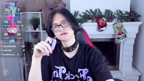 JUSTIN online show from December 2024 11:05:02 PM