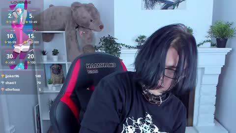 JUSTIN online show from January 2025 10:54:01 PM