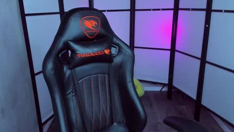 JUSTIN online show from January 2025 11:48:01 PM