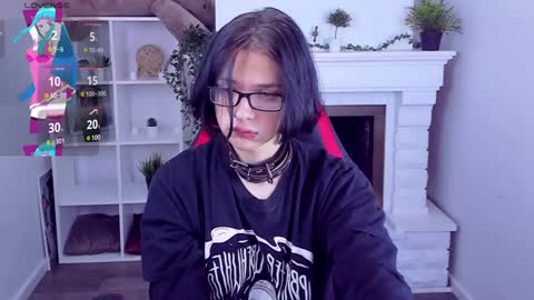 JUSTIN online show from February 2025 08:41:01 PM