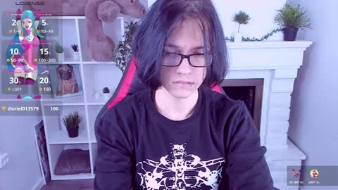 JUSTIN online show from February 2025 08:32:01 PM