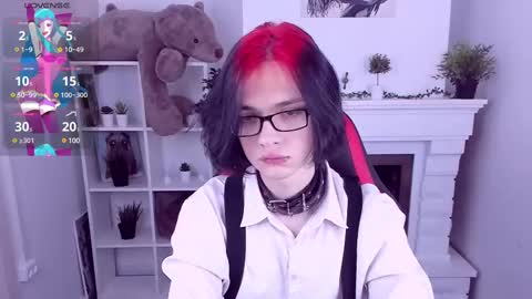 JUSTIN online show from February 2025 08:11:02 PM