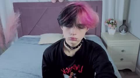 JUSTIN online show from September 2025 08:53:02 PM