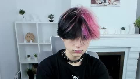 JUSTIN online show from September 2025 08:41:02 PM